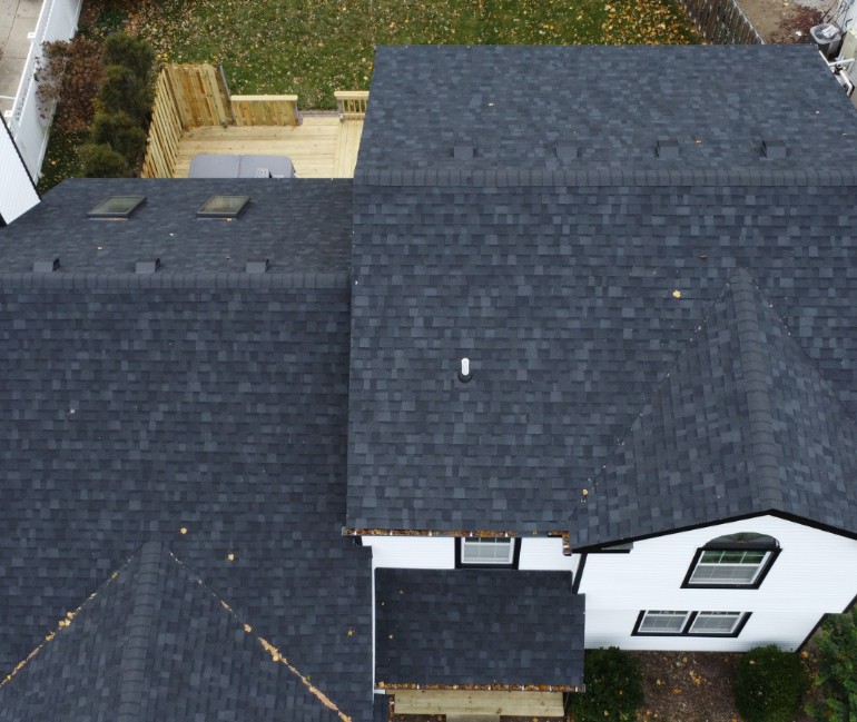What Are the Signs of Wind Damage on a Roof in Toledo, OH