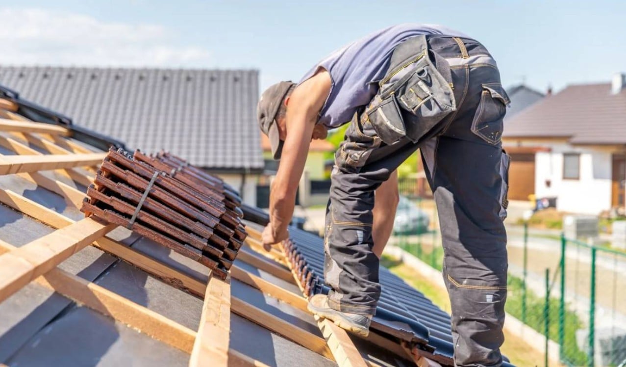 Roof Replacement Warning Signs